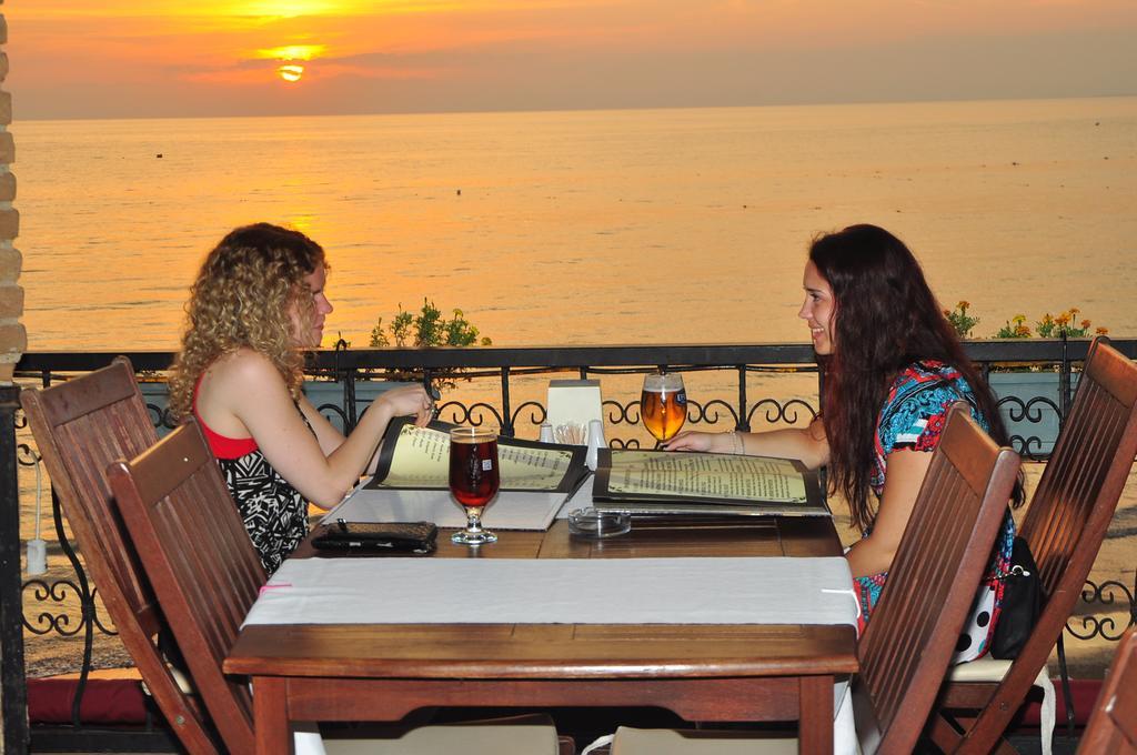 Tropic Beach Club Side Hotel Экстерьер фото