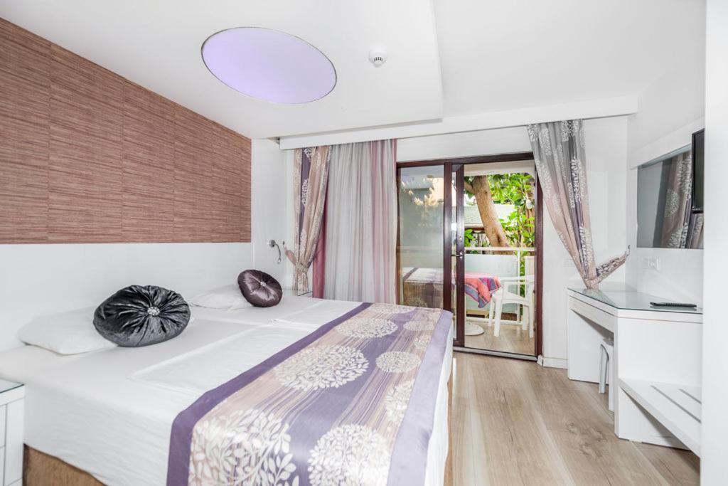 Tropic Beach Club Side Hotel Экстерьер фото