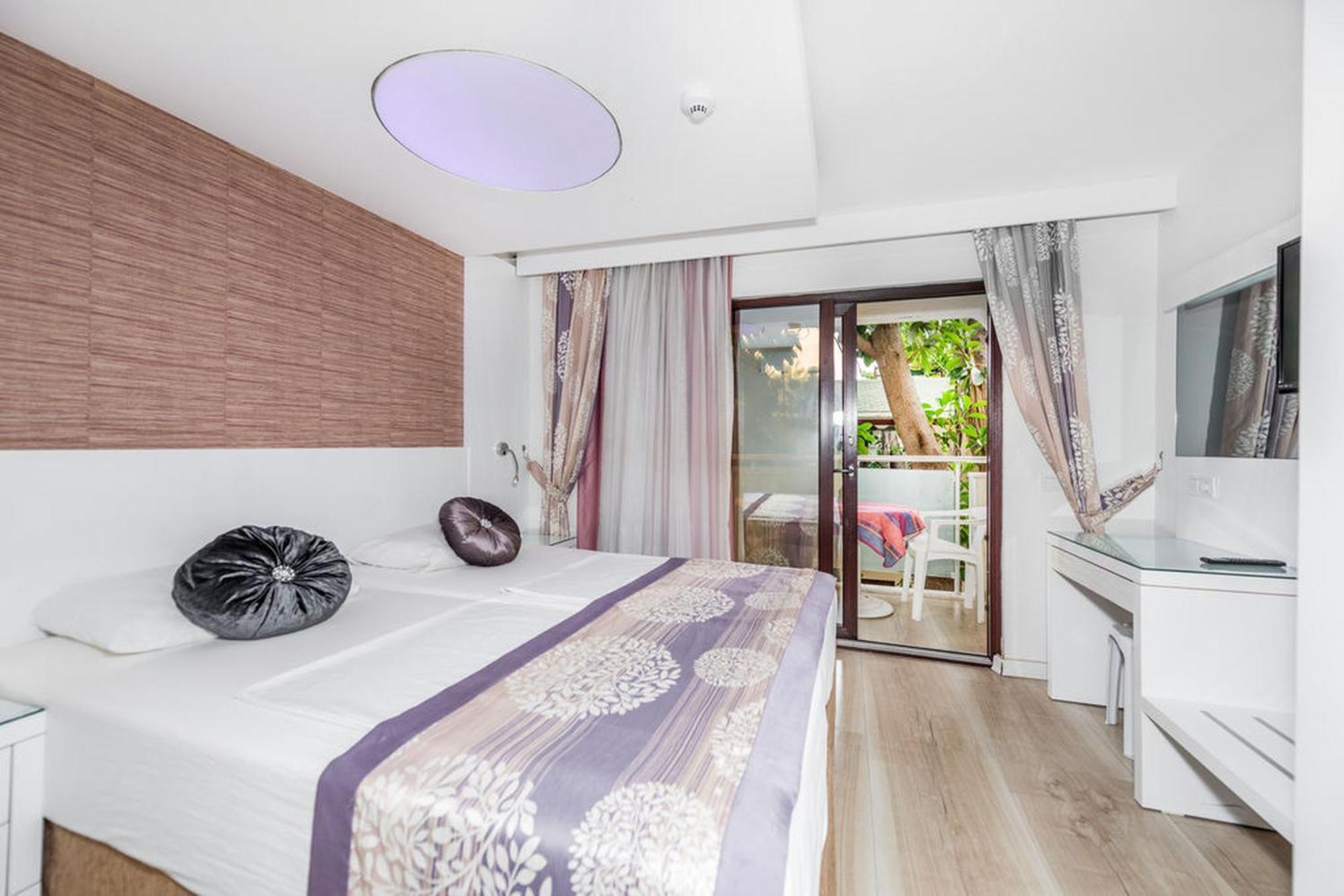 Tropic Beach Club Side Hotel Экстерьер фото