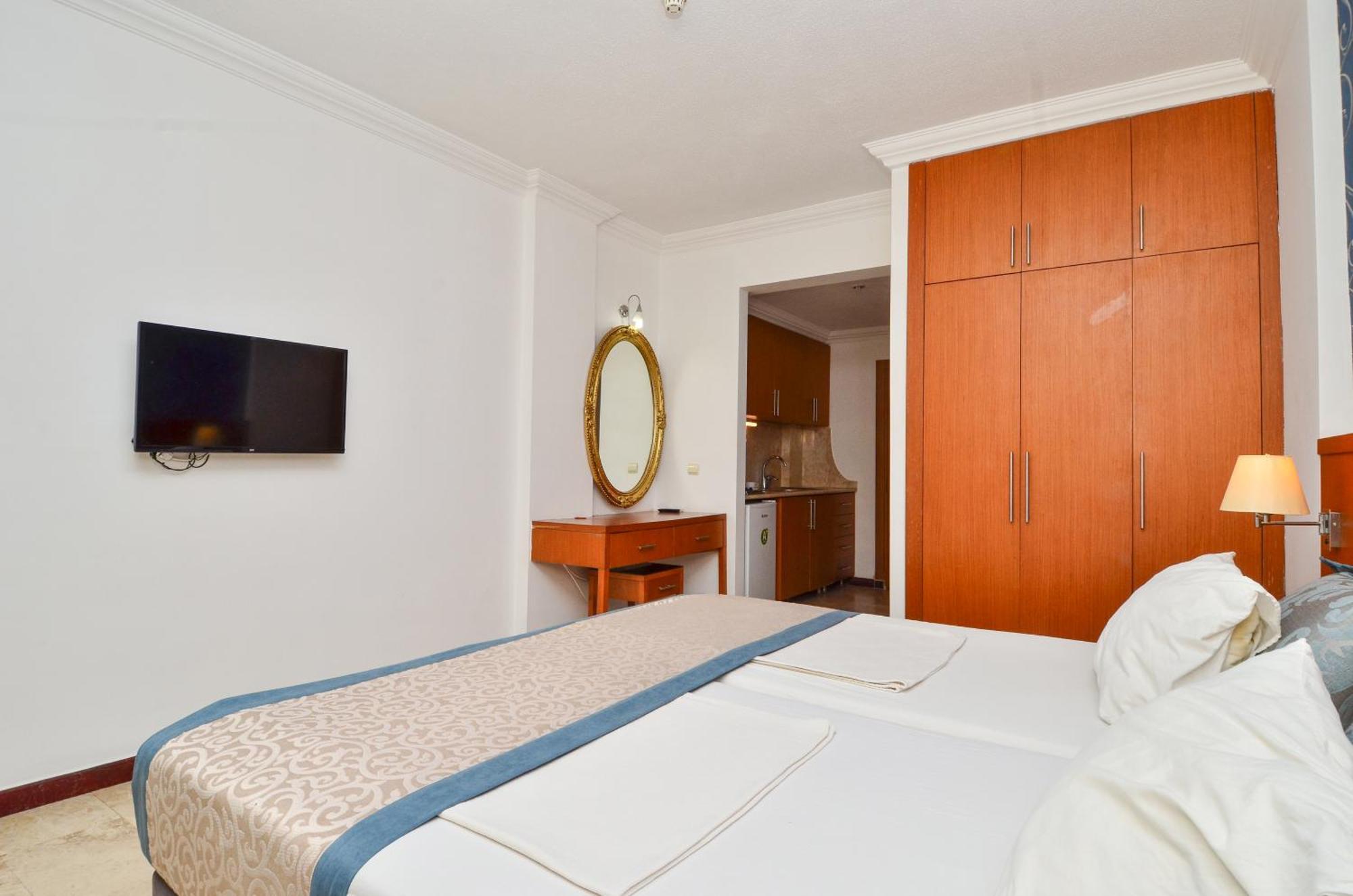 Tropic Beach Club Side Hotel Экстерьер фото